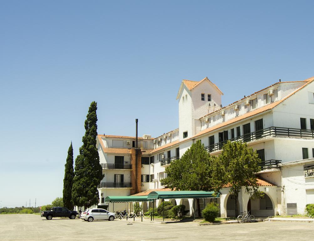 Hotel Casino 卡梅隆 外观 照片