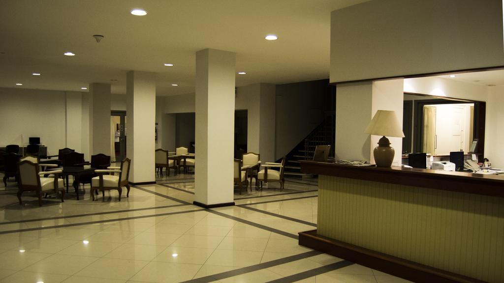 Hotel Casino 卡梅隆 外观 照片
